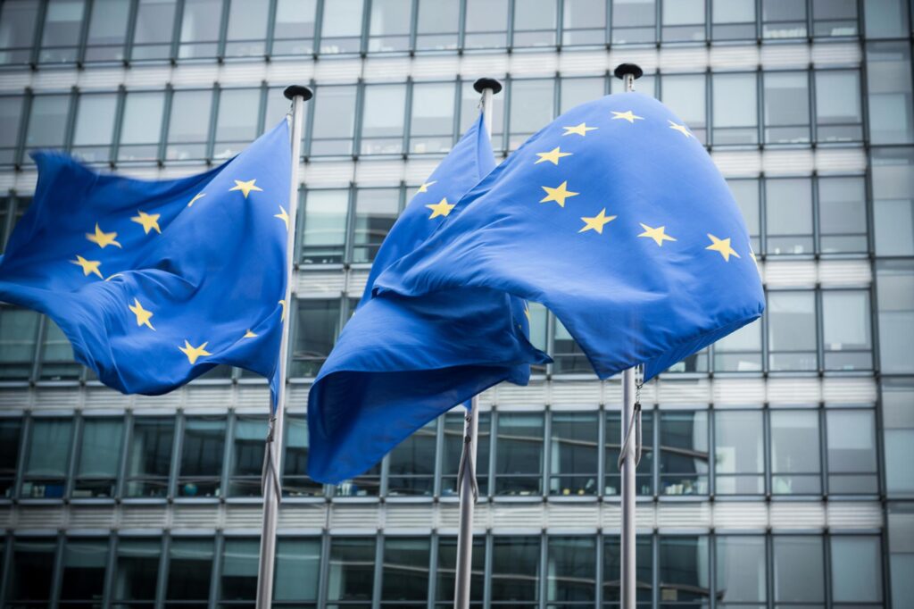 Drei Flaggen der Europäischen Union